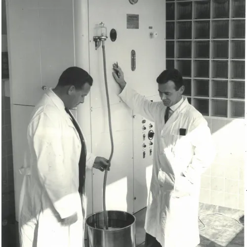 Laboratory distiller